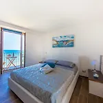 Marechiaro House *
