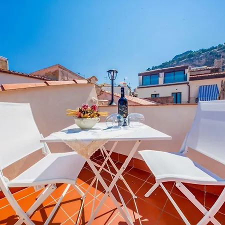 Marechiaro House *