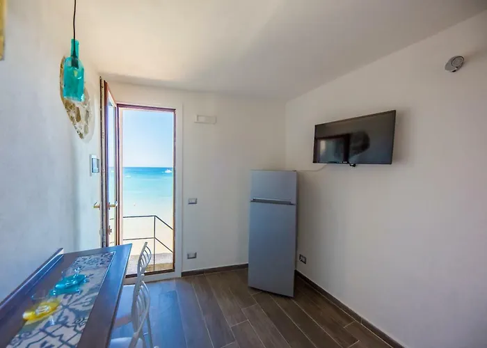 Marechiaro House Чефалу