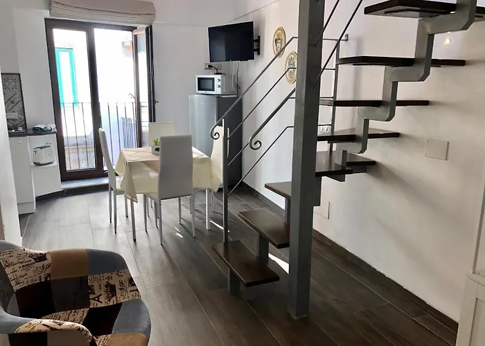 Marechiaro House * تْشيفالو