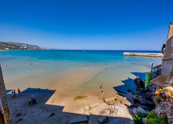 Marechiaro House شقة تْشيفالو