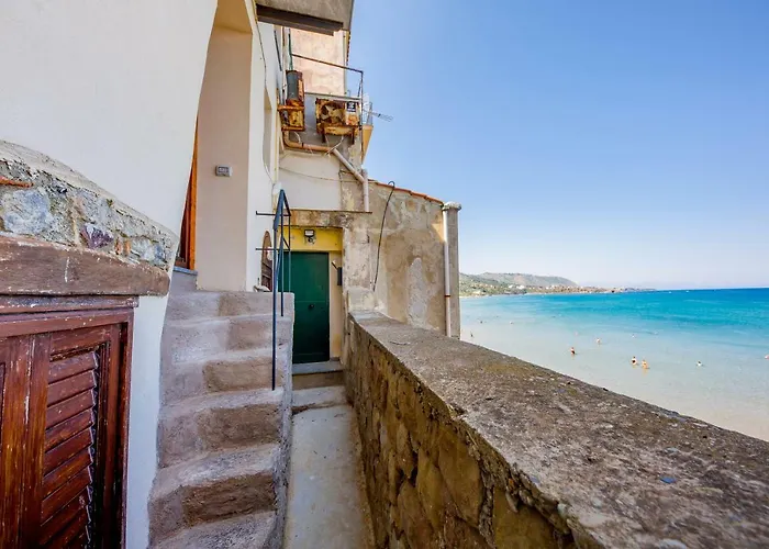 شقة Marechiaro House